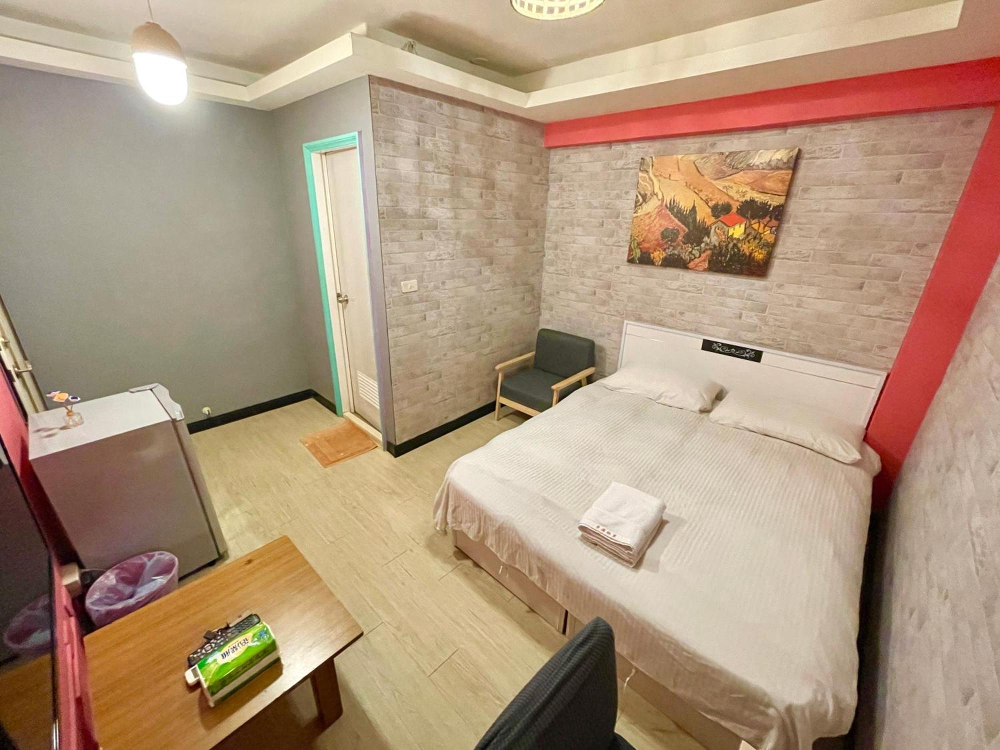 Ferienwohnung Fengchia Provence Jr Taichung Exterior foto