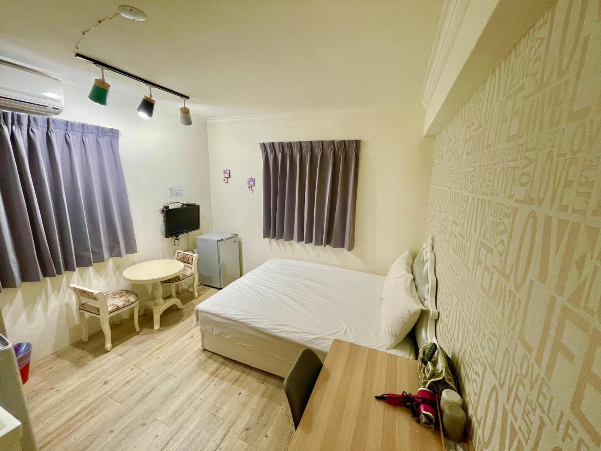Ferienwohnung Fengchia Provence Jr Taichung Exterior foto